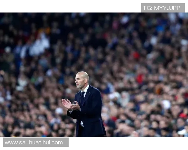 阿斯:马斯坦托诺放弃休息争取首发,他正期待为皇马打入首球